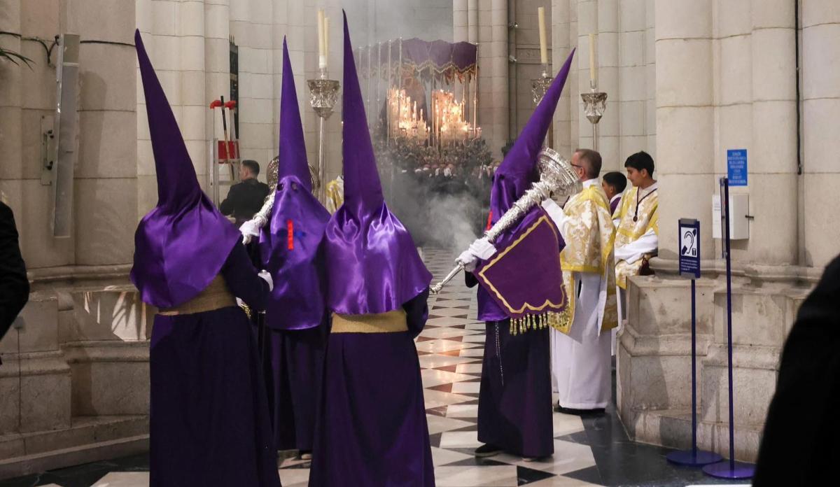 La Semana Santa actual se ha visto impulsada por los medios de comunicación, internet y el transporte.