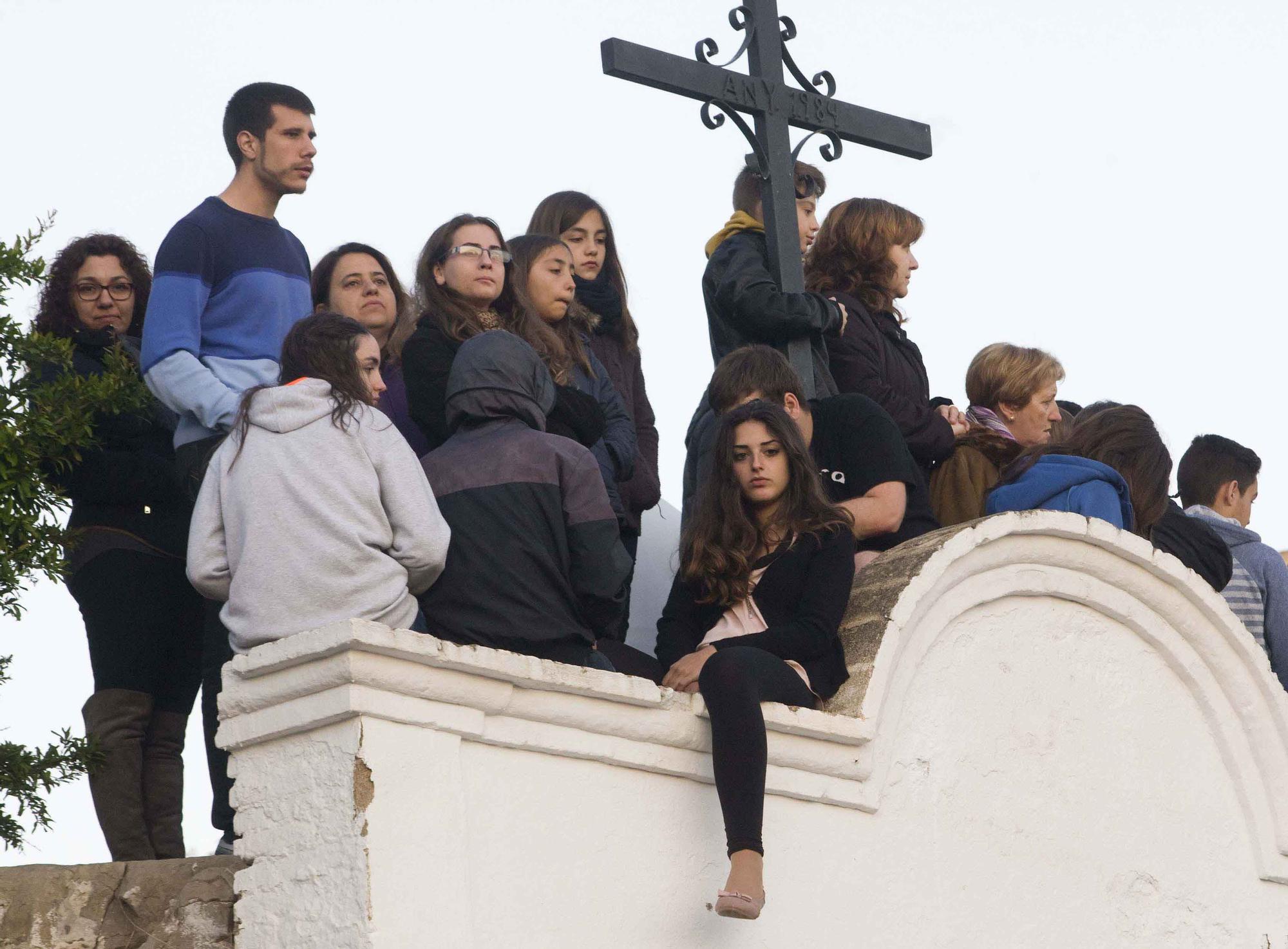 Vuelve a los últimos Viacrucis de la Semana Santa de Sagunt.