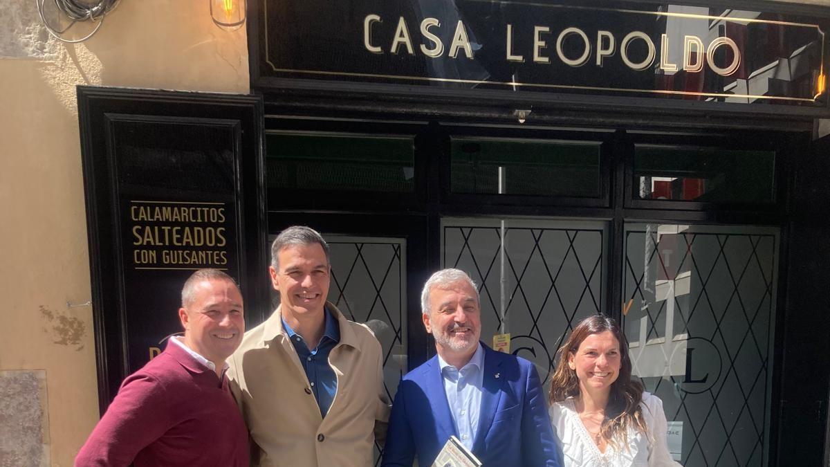 Pedro Sánchez y el alcalde Jaume Collboni frente a Casa Leopoldo