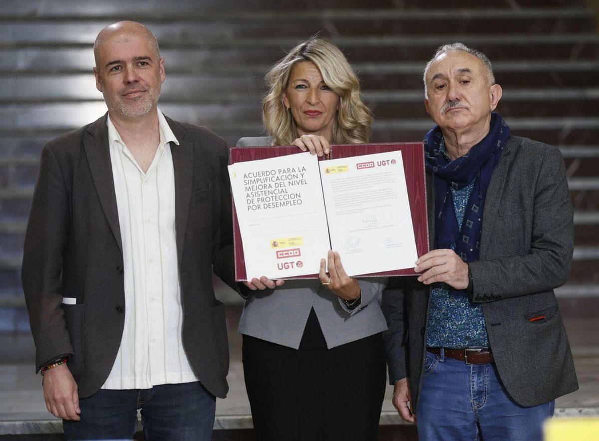 Treball pacta amb els sindicats apujar el subsidi d’atur de 480 a 570 euros Treball pacta amb els sindicats apujar el subsidi d’atur de 480 a 570 euros