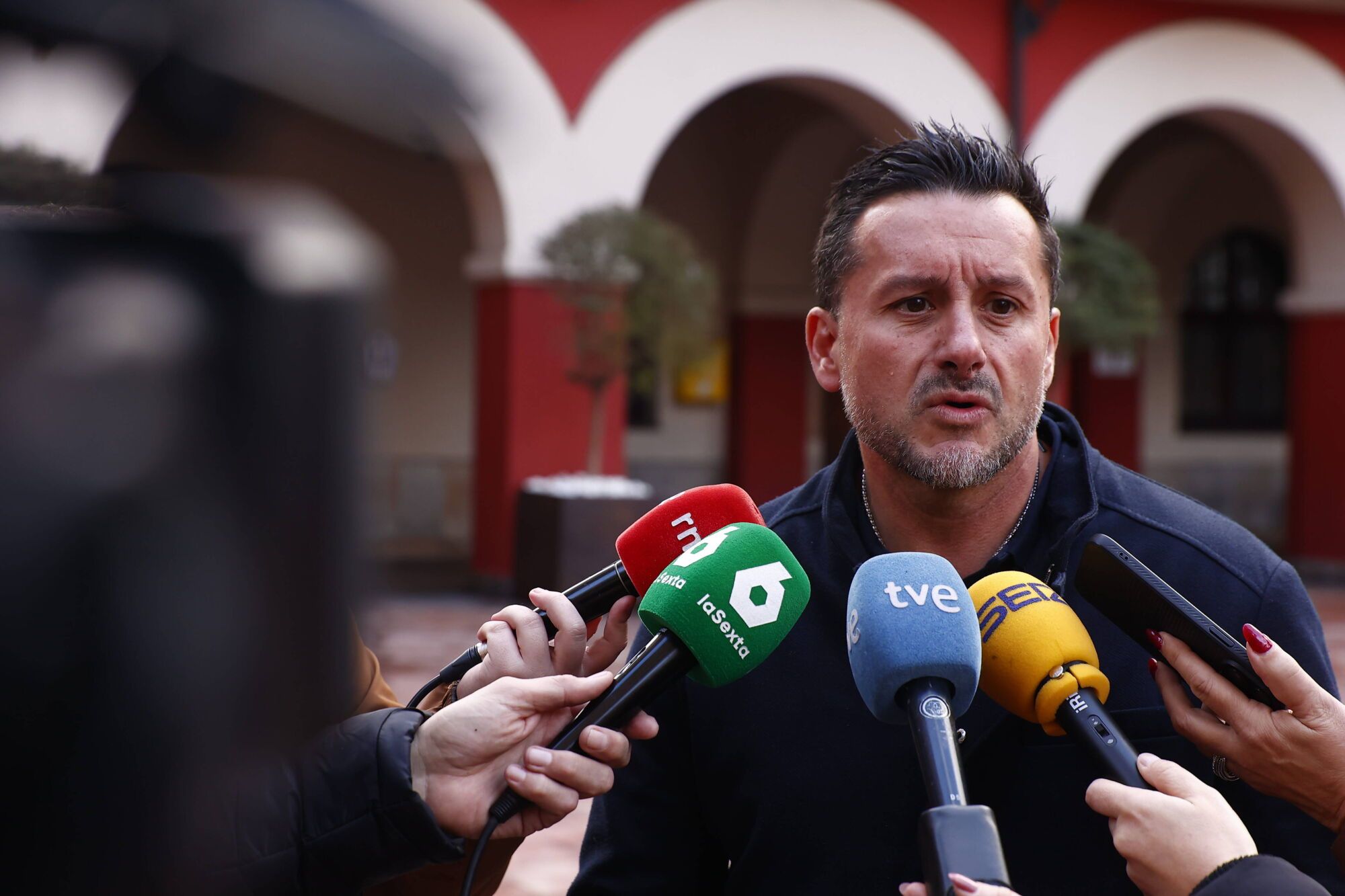 Multitudinaria manifestación en Langreo de repulsa por la muerte de Karilenia