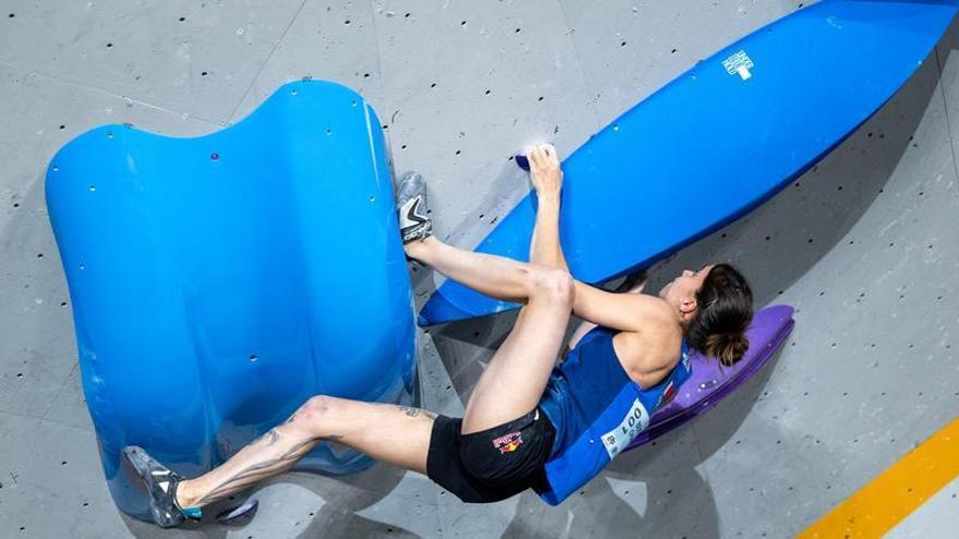 Entrevista a Oriane Bertone ganadora de boulder femenino en el festival de Graviteo