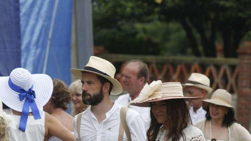 Fiesta de indianos en Trasona.