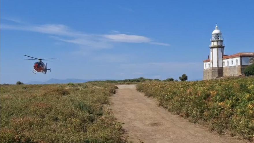 Evacuada en helicóptero una mujer en Ons por graves problemas respiratorios