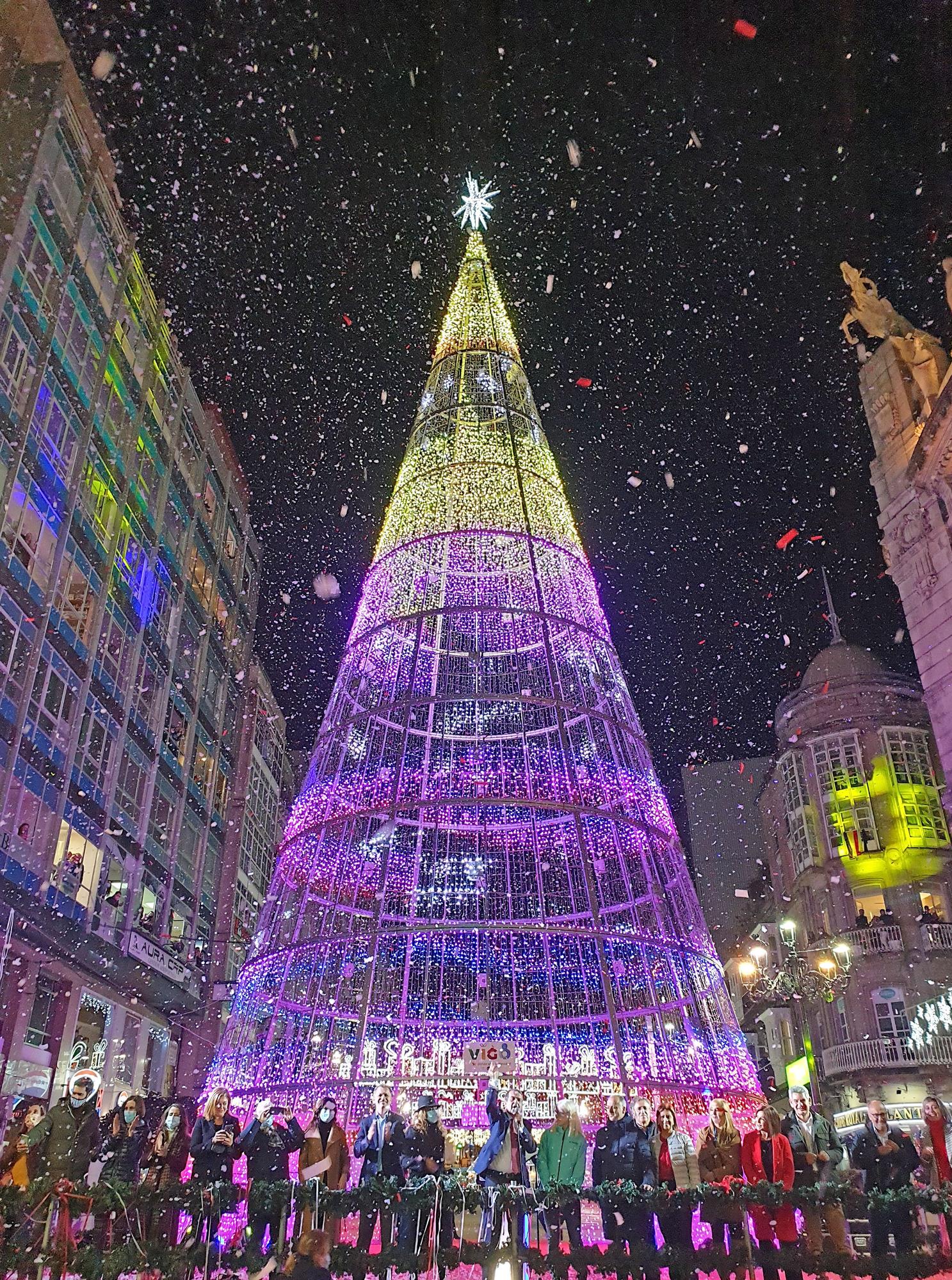 Las mejores imágenes del encendido de la Navidad en Vigo