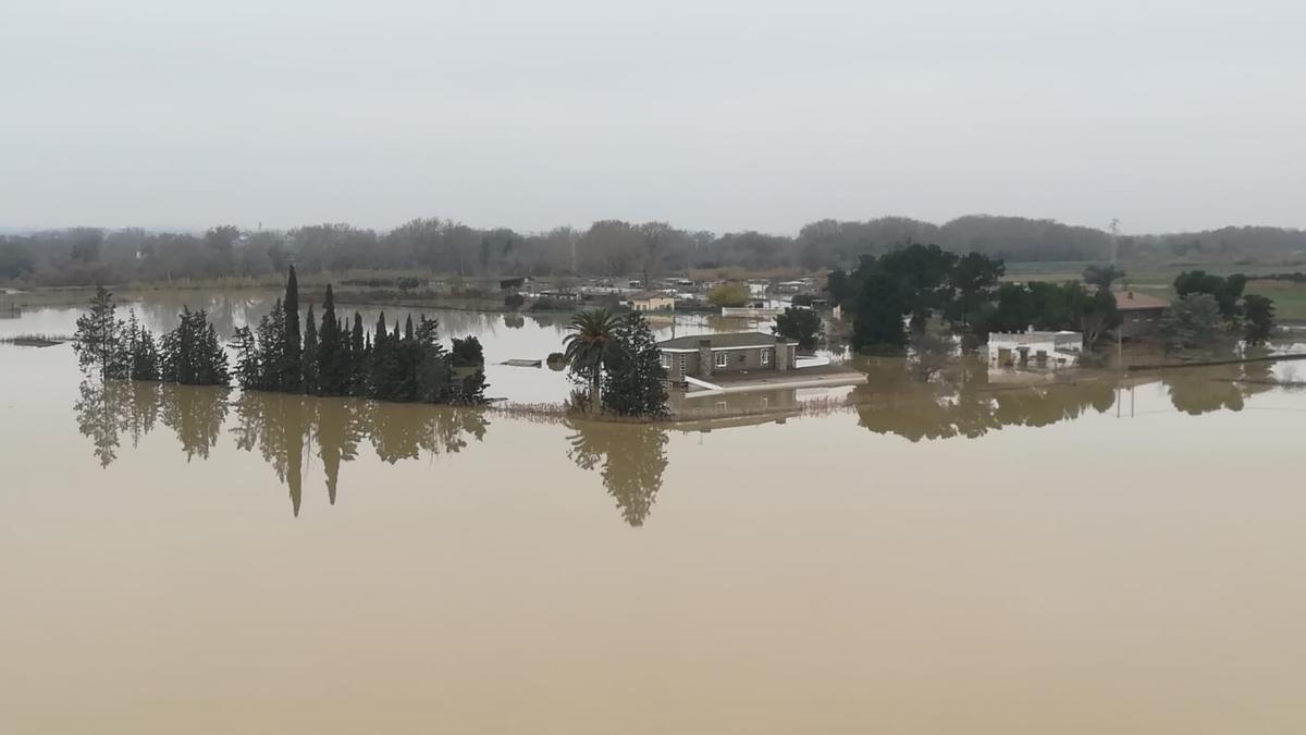 Terrenos anegados por el agua en Juslibol