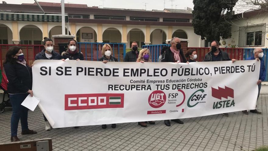 El comité de empresa de la Delegación de Educación reclama la cobertura de 150 plazas vacantes