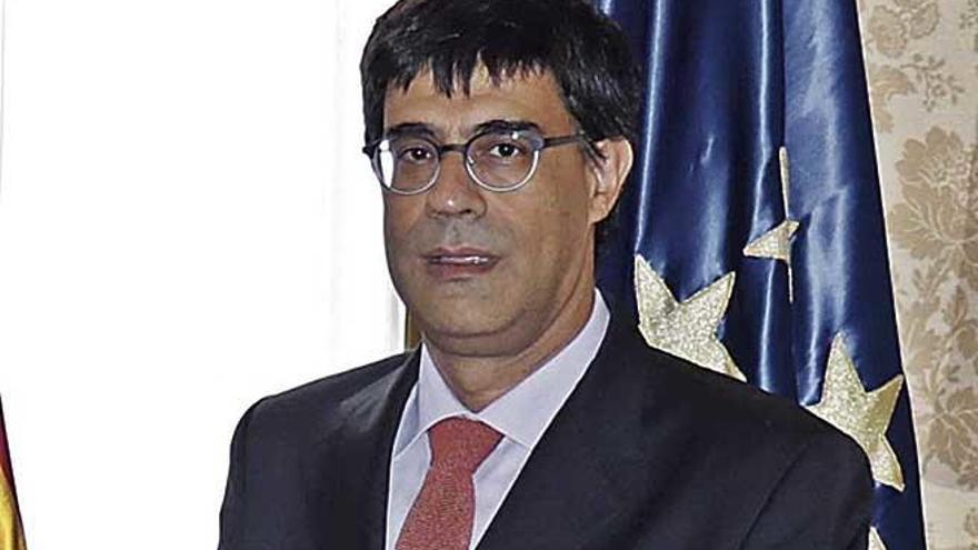 Joan RossellÃ³ tomÃ³ posesiÃ³n como SÃ­ndico Mayor en 2015.