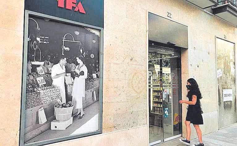 Los supermercados de barrio ganan espacio en el centro de Palma