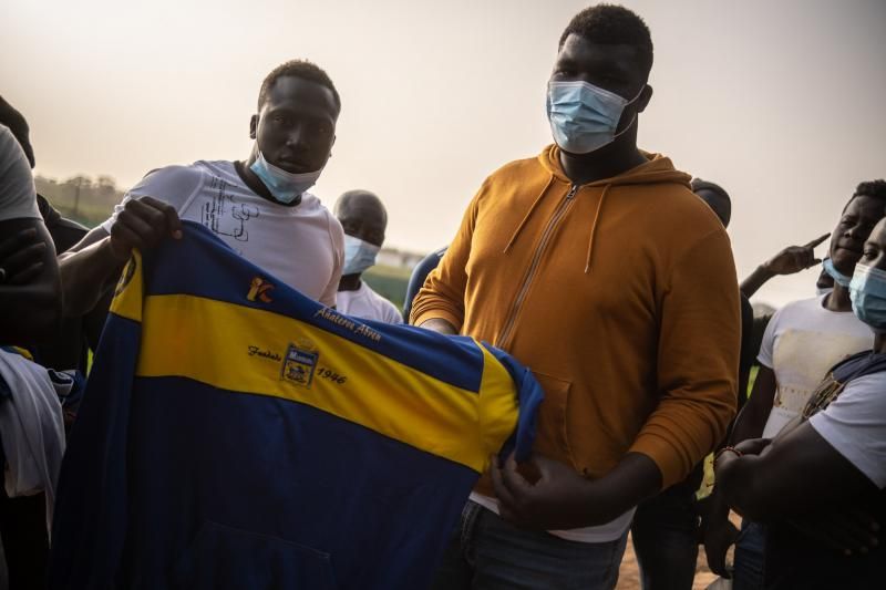 Asamblea General de Apoyo a los Migrantes en el Campamento de las Raíces para que tengan una vida digna