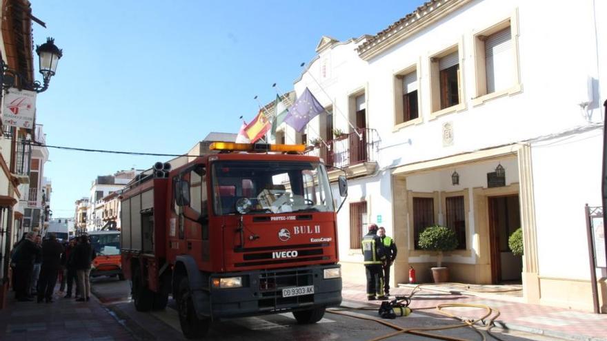 Desalojado el Ayuntamiento de Villafranca de Córdoba por un incendio