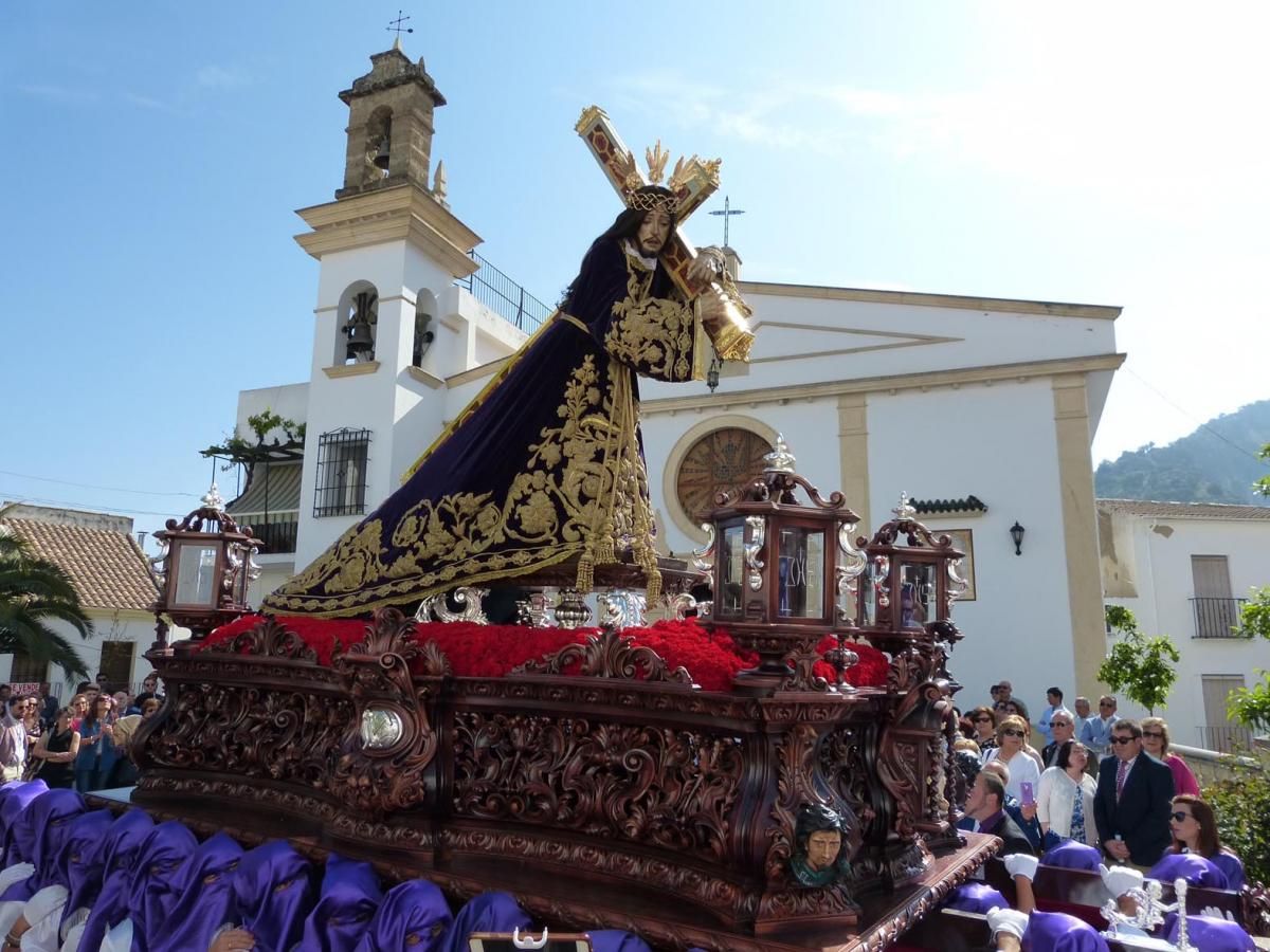 FOTOGALERÍA / Las jornada de Viernes Santo y Sábado de Gloria en la provincia