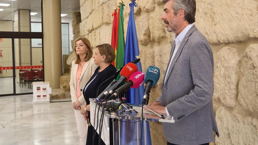 La familia de Julio Anguita cede su archivo personal al Ayuntamiento de Córdoba