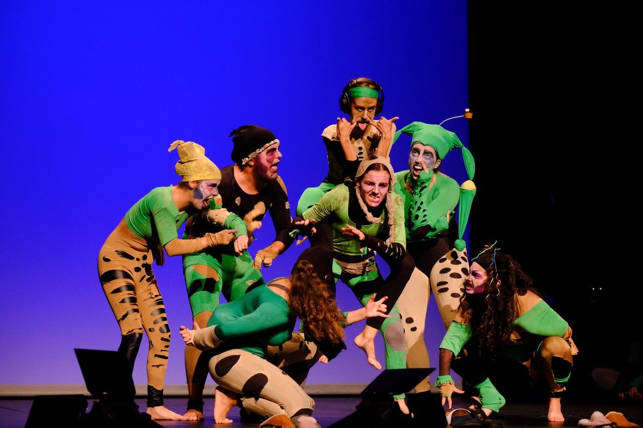 La Escuela de Actores de Canarias presentó 'Luces de Esperpento' en el Teatro Guiniguada