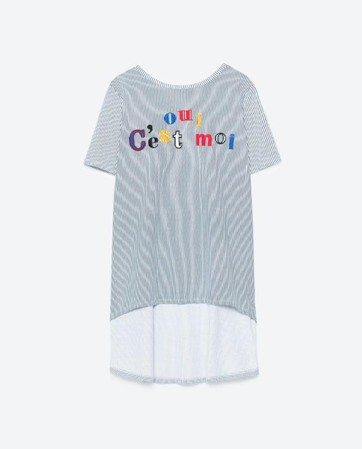 Camiseta a rayas con texto de Zara (17,95€)