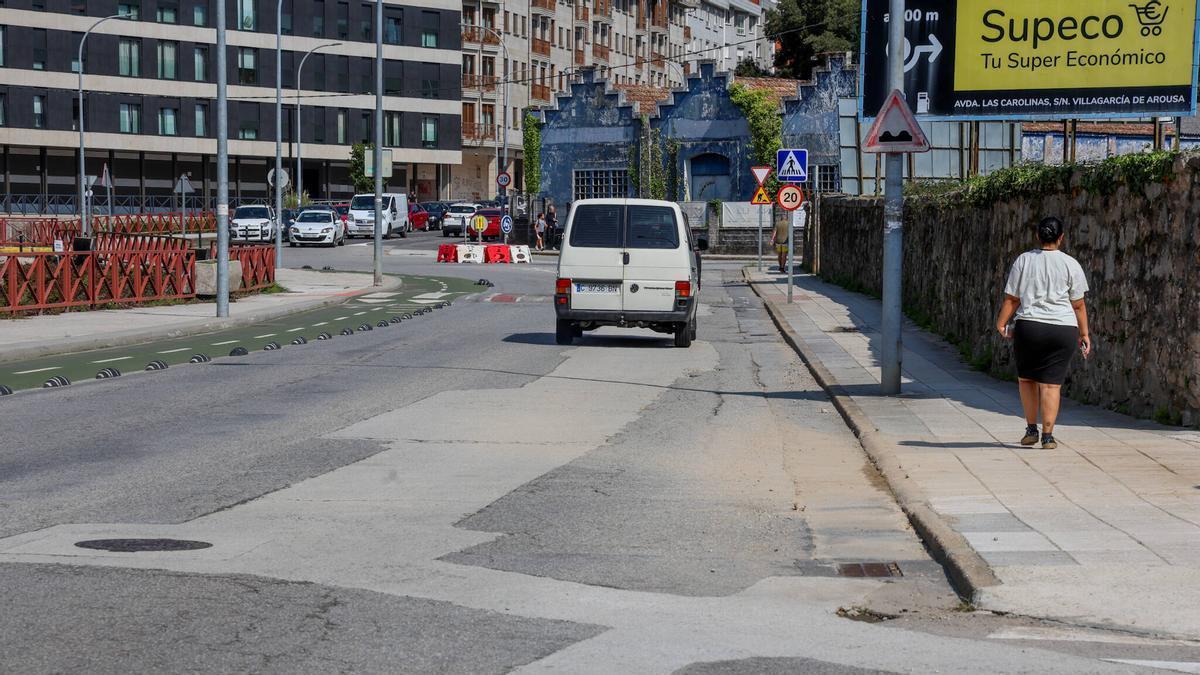 La avenida Rodrigo de Mendoza presenta un pavimento en muy mal estado.