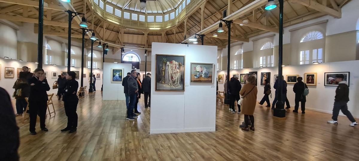 Asistentes a la Bienal de Pintura Pastel de Trascorrales.