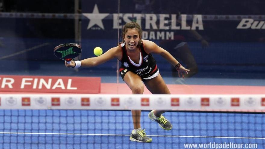 La malagueña Bea González, durante el partido de ayer disputado en el Madrid Arena.