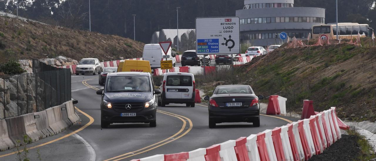 Obras de conexión de la vía ártabra en Iñás.