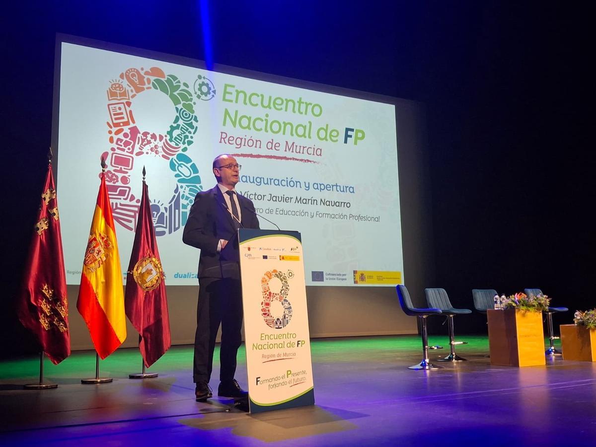El consejero de Educación y Formación Profesional, Víctor Marín, ha inaugurado hoy el VIII Encuentro Nacional de Formación Profesional