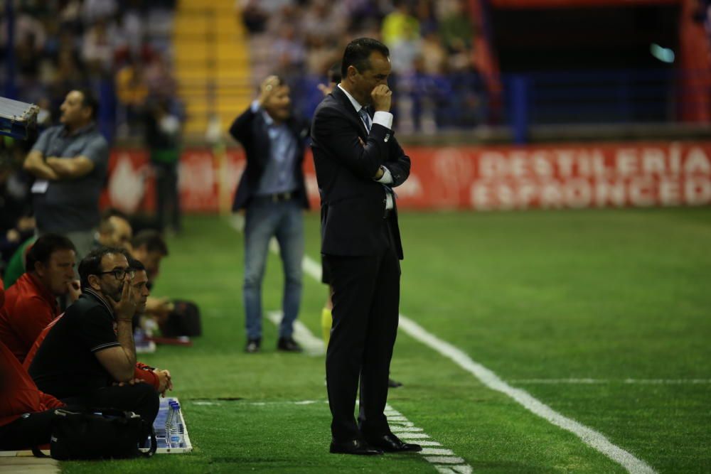 El CD Tenerife al borde del abismo tras perder ante el Extremadura