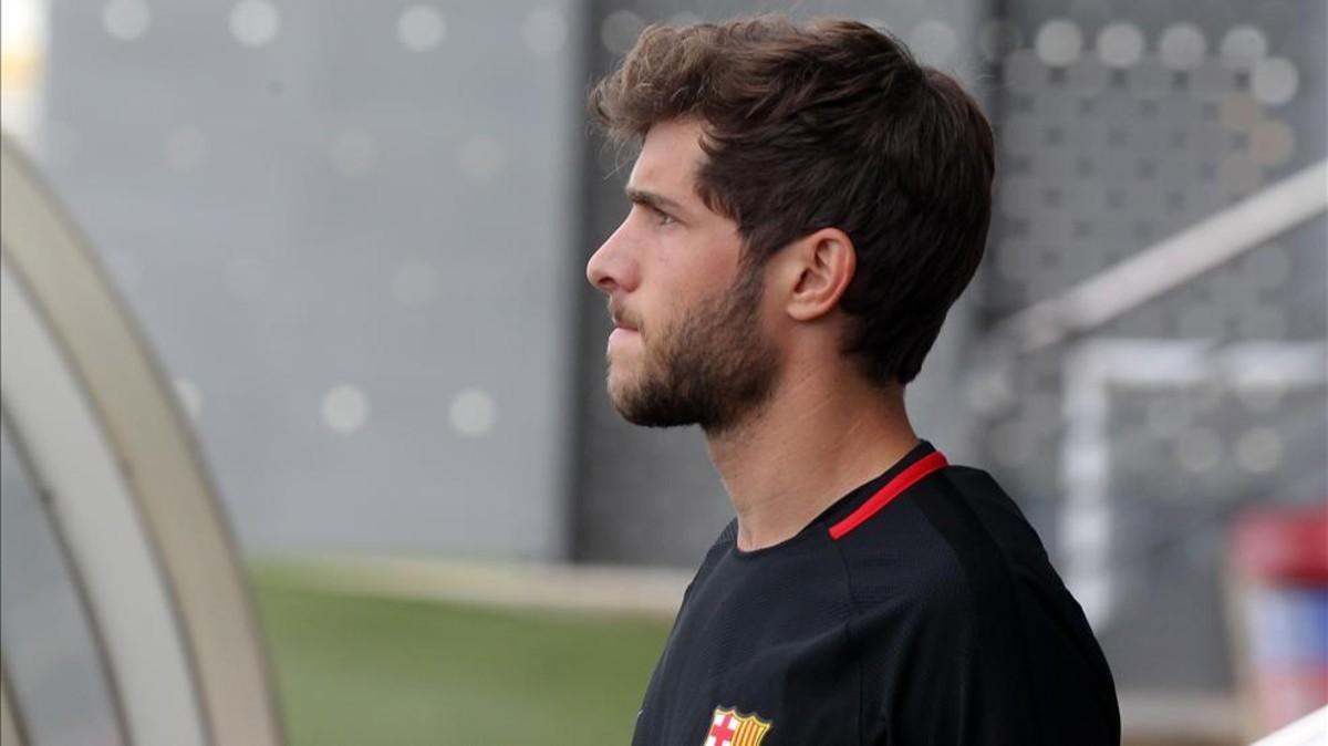 Sergi Roberto volverá este lunes al grupo tras recuperarse de sus molestias