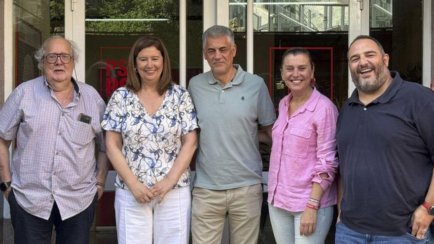 La reunión mantenida entre la asociación y los socialistas. | FdV