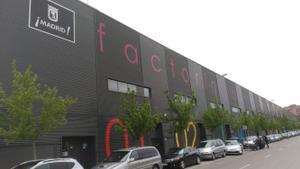 Fachada del edificio que alberga la factoría de Vicálvaro, de la Red de Factorías Industriales de Madrid.