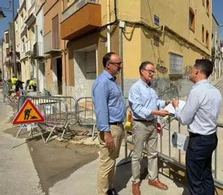 Renuevan 2,5 kilómetros de red de agua en Alcalà para mejorar el servicio
