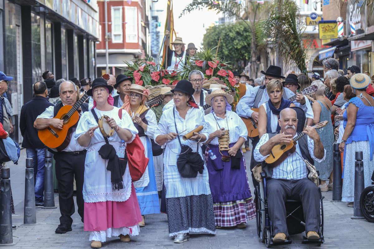 Romería ofrenda a la virgen de La Luz