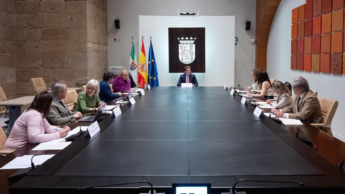 Reunión del Consejo de Gobierno, presidido por Abel Bautista tras el ingreso hospitalario de María Guardiola.