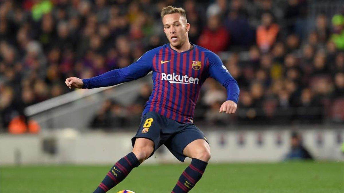 Arthur se lesionó en el clásico