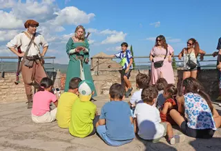 Les millors imatges de la visita teatralitzada 1.500 al castell de Cardona