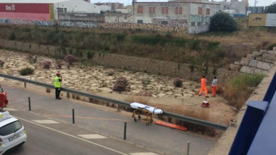 Un menor cae desde 3 metros al cauce del río Cervol en Vinaròs