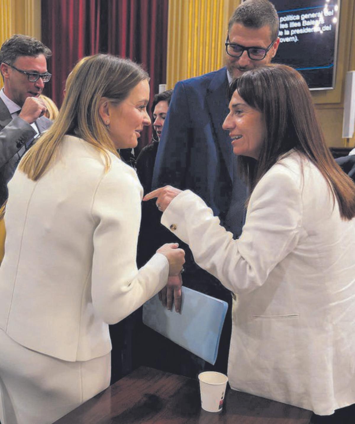 Marga Prohens i Manuela Cañadas. | EUROPA PRESS