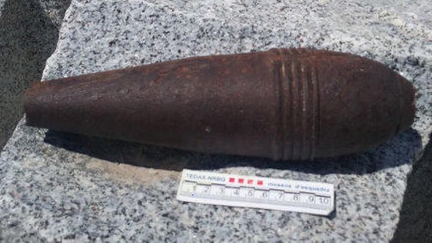 La granada de morter trobada per un nen al Pirineu