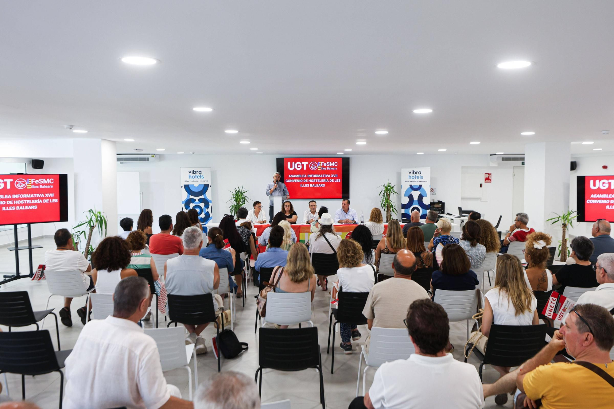 Aquí están todas las imágenes de la asamblea de UGT