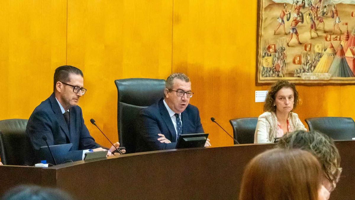 El alcalde en un momento del pleno