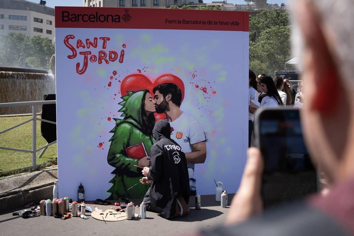 TVBoy dibuja el cartel de Sant Jordi en un grafiti gigante