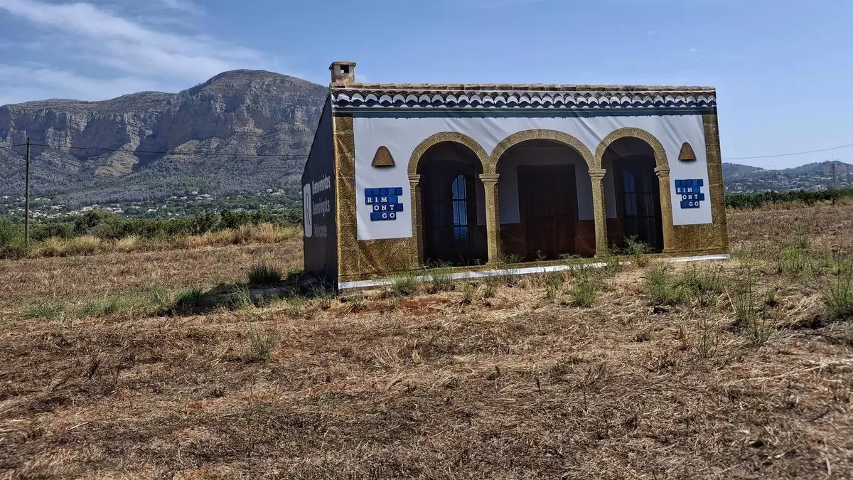Así disfrazan un "casup" agrícola de Xàbia