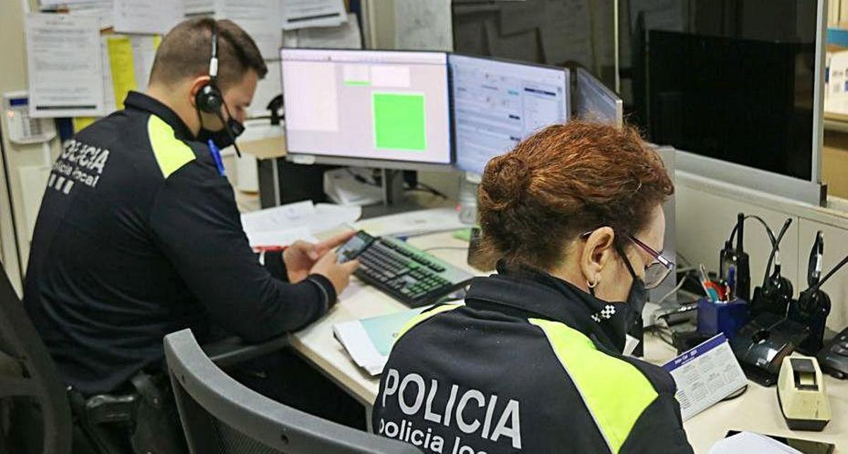 La sala de control de càmeres de la Policia Local de Blanes, una foto d'arxiu.