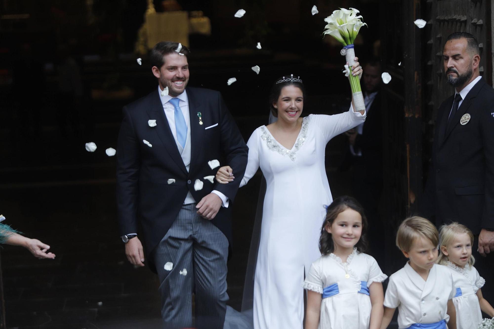 El príncipe Louis Nicolas Crépy de Orleans y Carolina Torio se casan en València