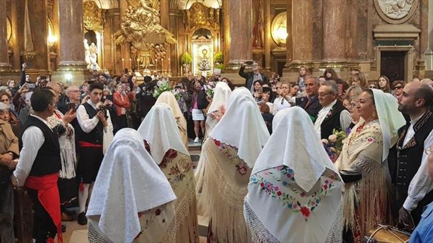 Las Purificás cantan sus coplas en la Basílica del Pilar