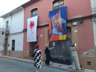 "Art al vent": el mejor arte textil ondea en Gata (imágenes)