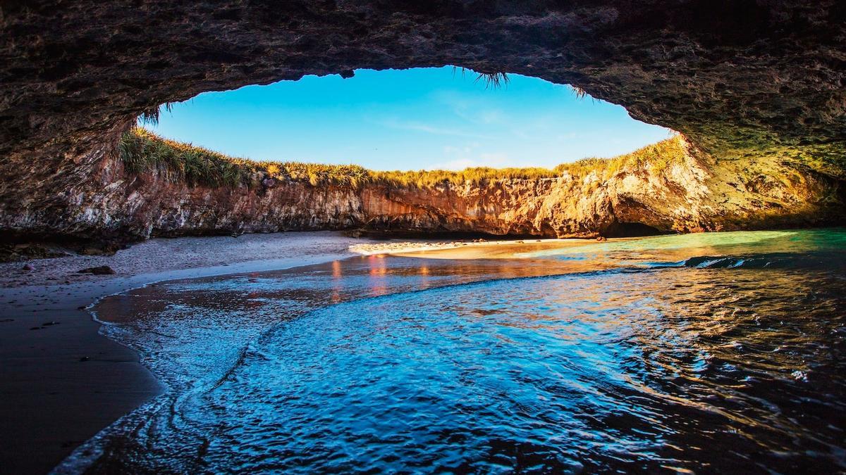 Playa Escondida, Islas Marietas