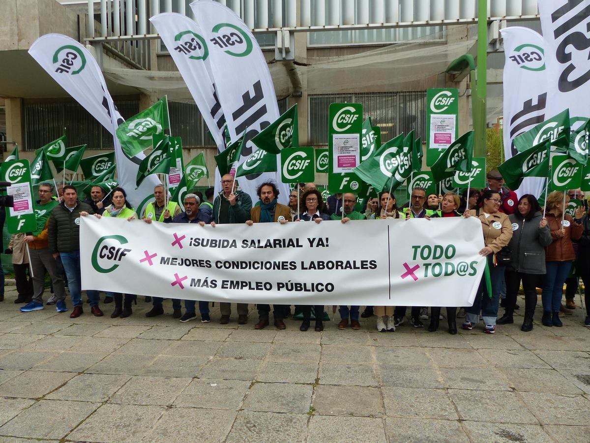 CSIF Córdoba celebra el Día del Empleado Público.