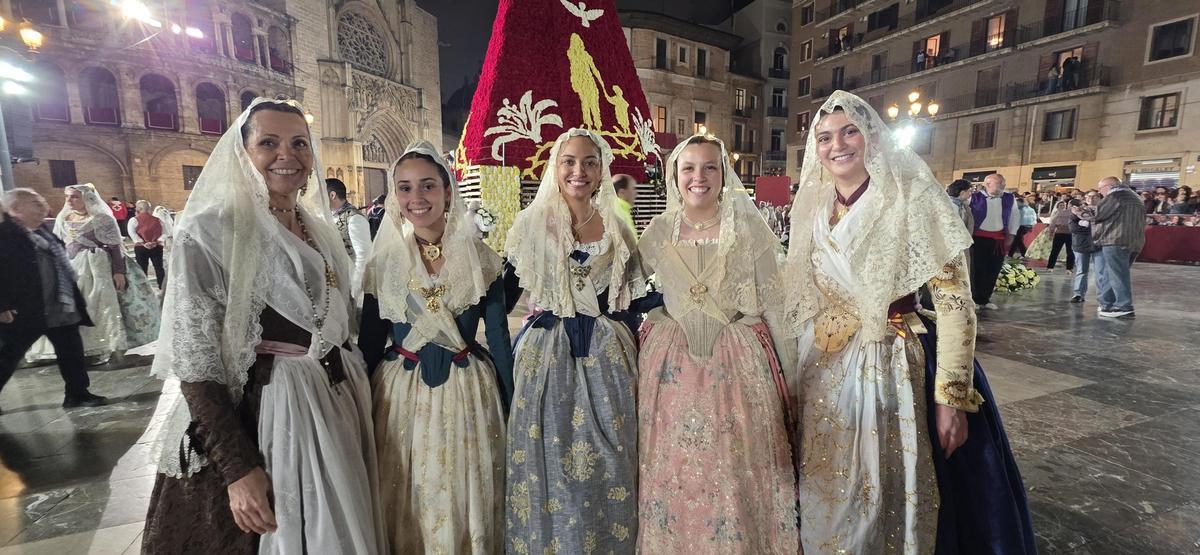 Amparo Oliver (1987), Begoña Bonastre (2020 - 2021), Veronica Vives (2013), Carmen Tarazona (2013) y Raquel Oliver (2020 - 2021)