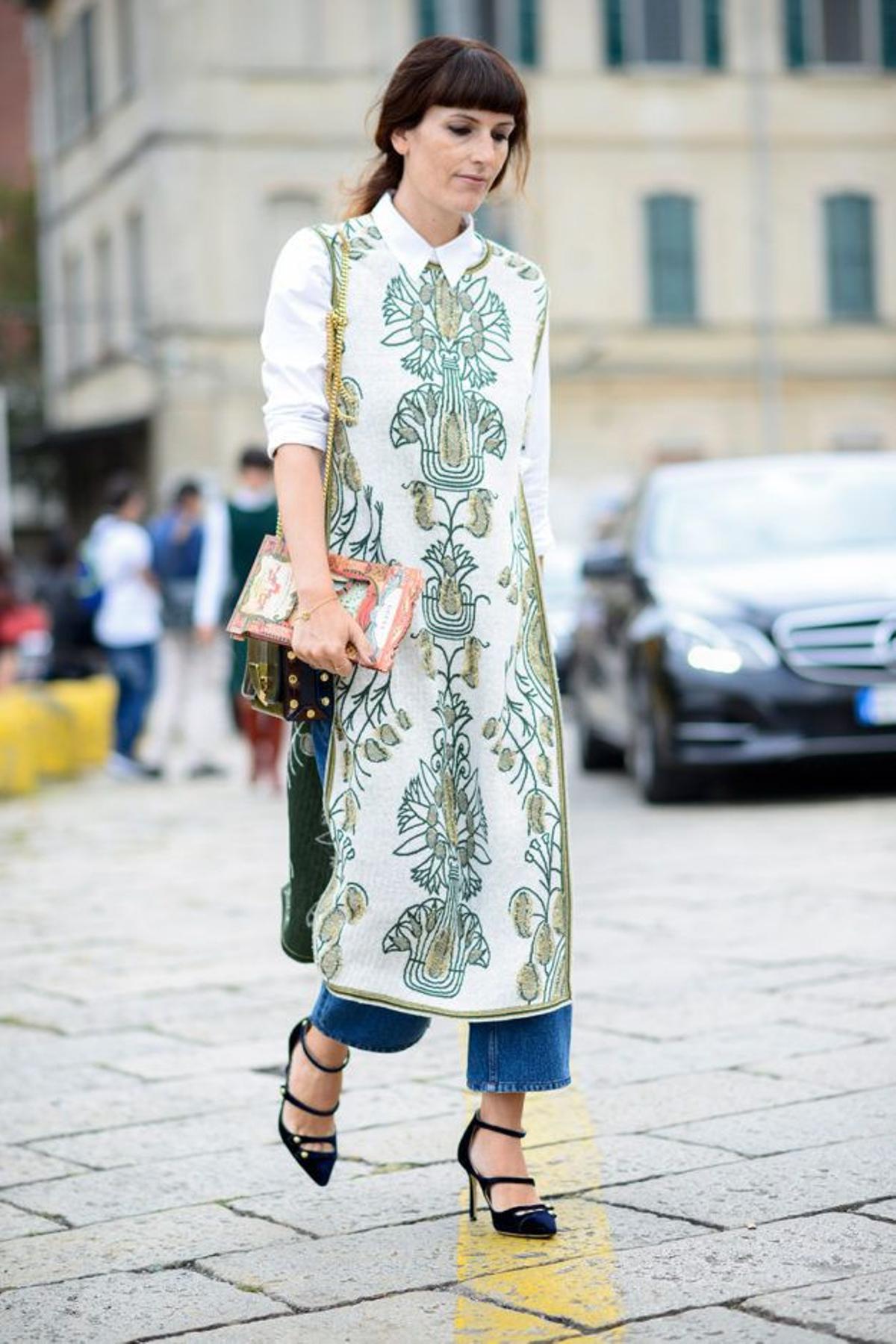Tendencia vestido + jeans: estilo camisero