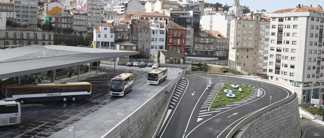 Vista de la estación intermodal de autobuses de Urzáiz desde el ascensor HALO