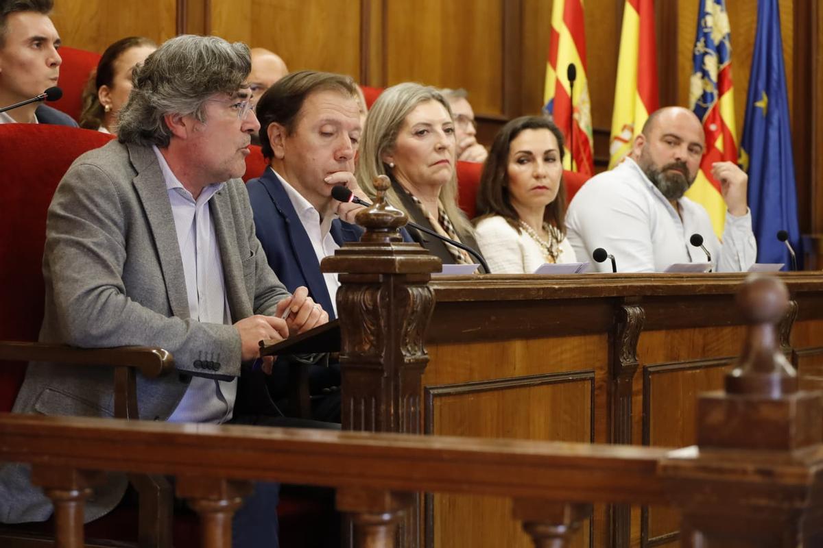 Bancada de PP y Vox durante el pleno